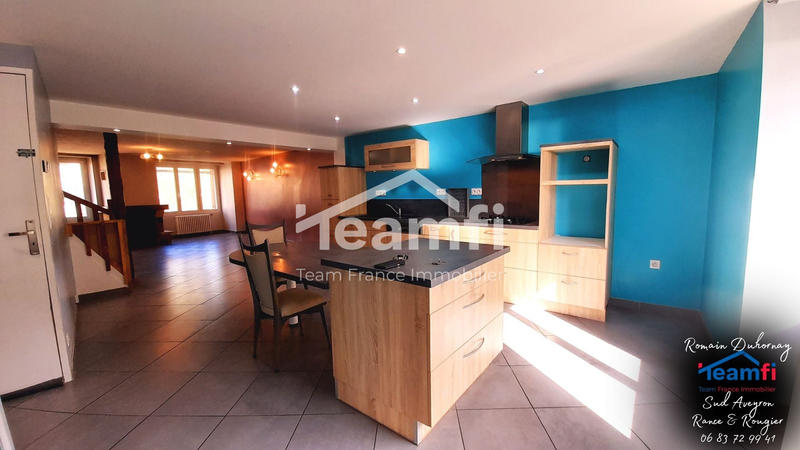 Maison - 96 m² - 8 pièces