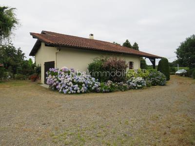 Maison - 162 m² - 7 pièces