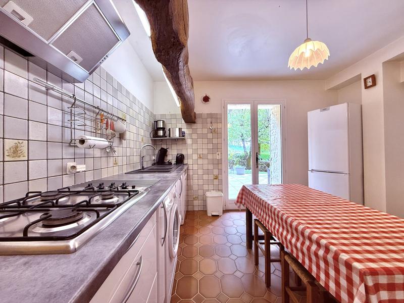 Maison - 231 m² - 11 pièces