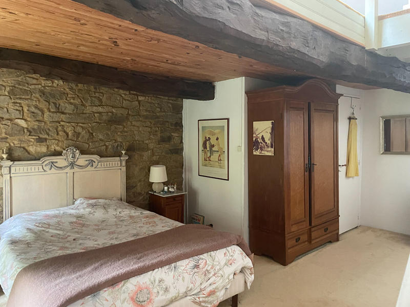 Maison - 212 m² - 7 pièces