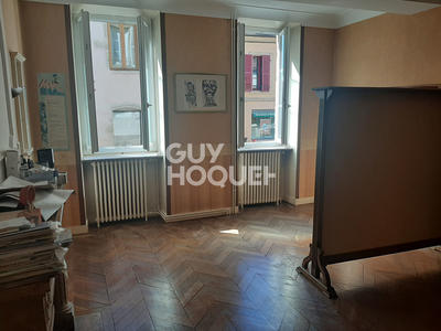 Immeuble - 220 m² - 9 pièces