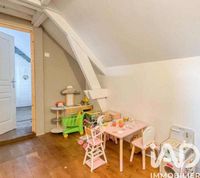 Maison - 195 m² - 9 pièces