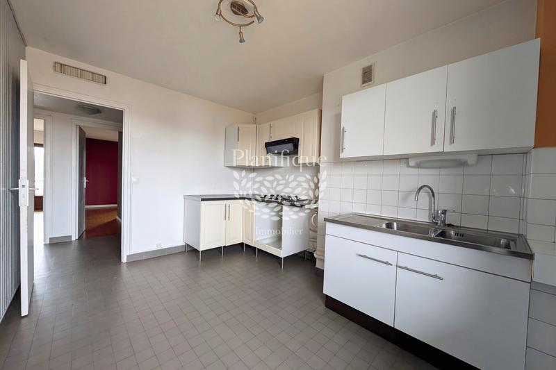 Appartement - 92 m² - 4 pièces