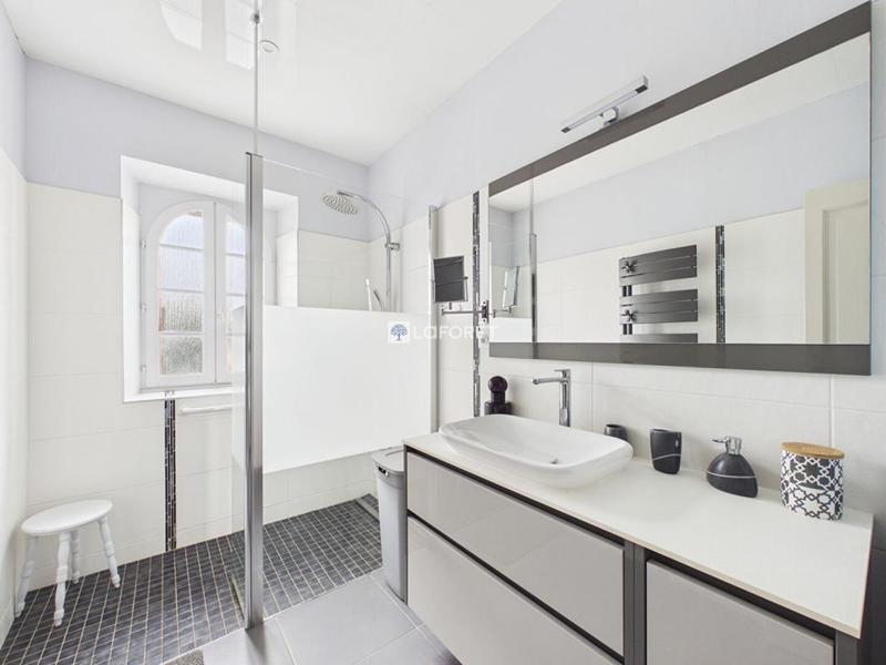 Maison - 145 m² - 6 pièces