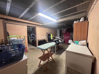 Maison en pierre - 223 m² - 9 pièces