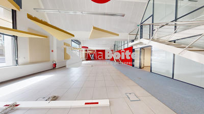 Bureau - 330 m²