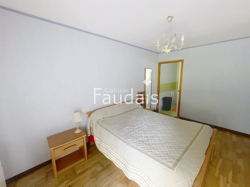 Maison - 128 m² - 8 pièces