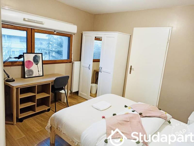 Chambre - 10 m² - 1 pièce