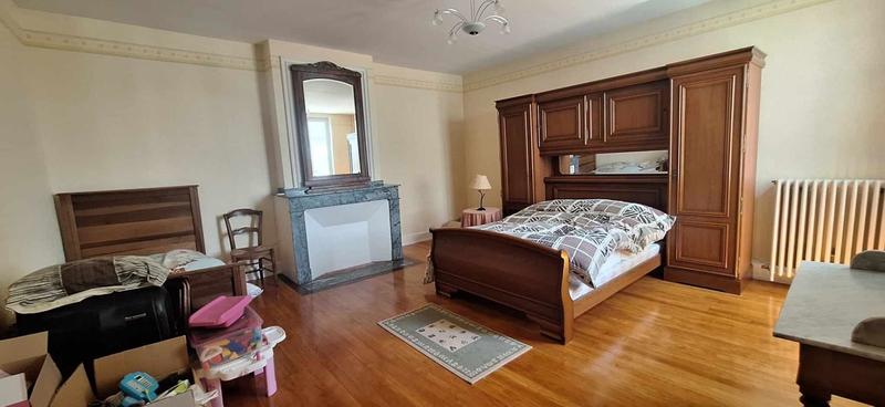 Maison de maîtres - 310 m² - 12 pièces