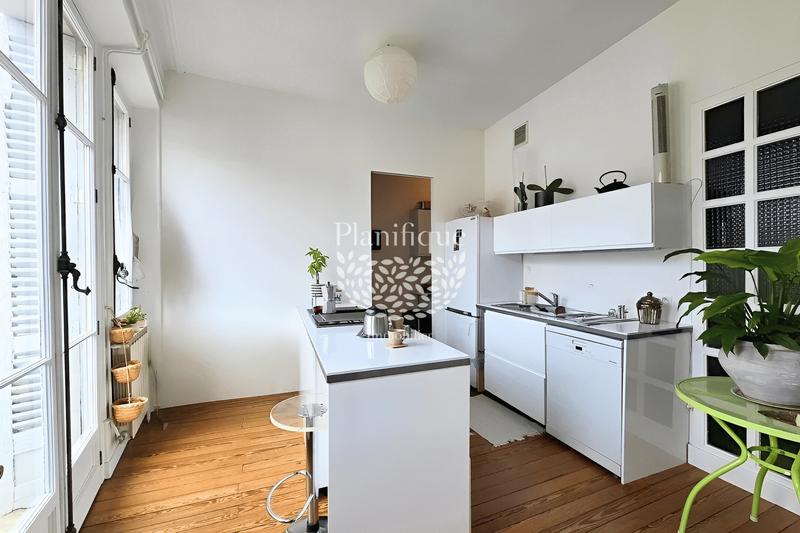 Appartement - 128 m² - 4 pièces