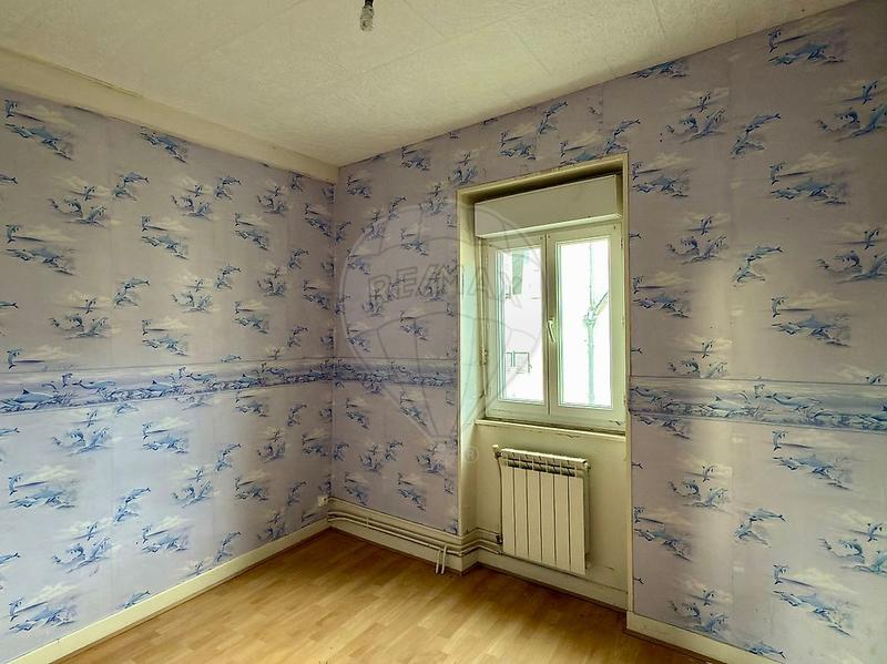 Maison - 180 m² - 8 pièces