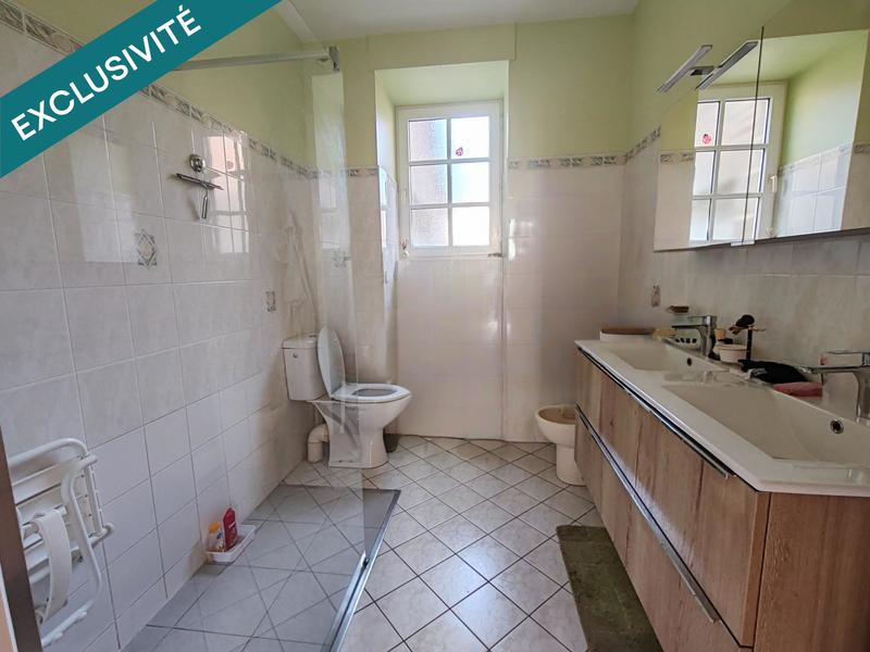 Maison - 185 m² - 7 pièces