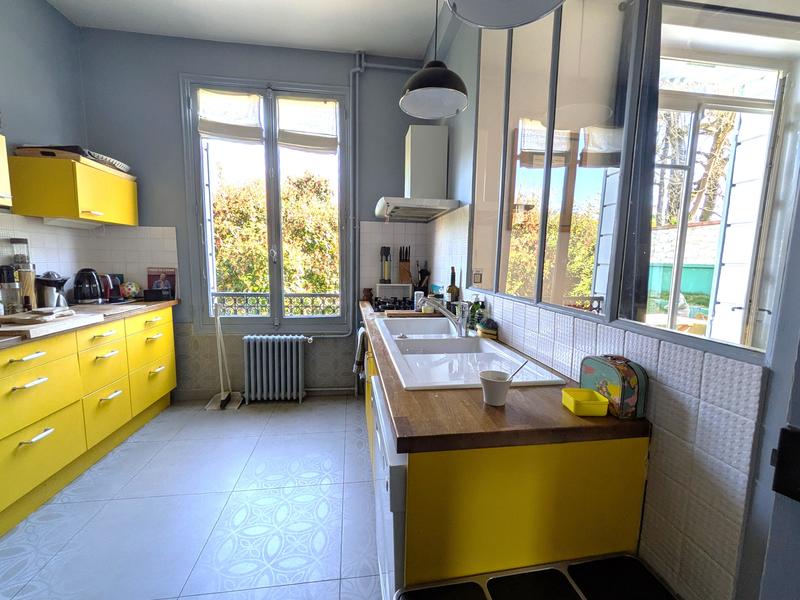 Maison - 205 m² - 9 pièces