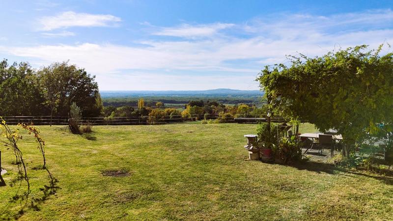 Maison en pierre - 150 m² - 7 pièces