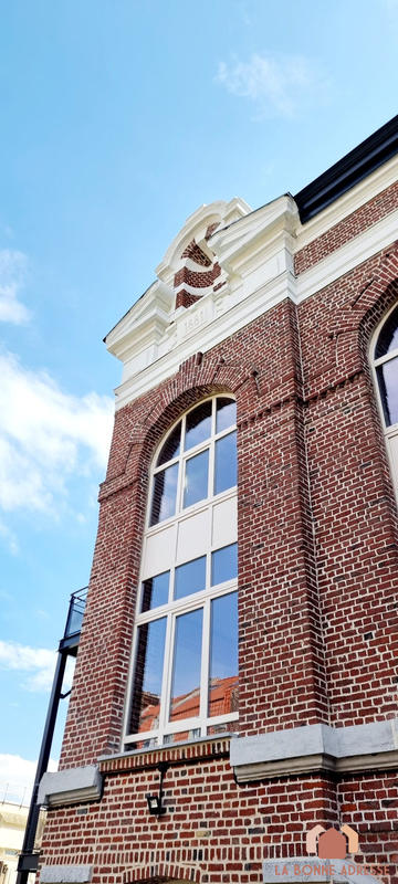 Loft - 185 m² - 4 pièces