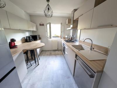 Appartement - 85 m² - 4 pièces