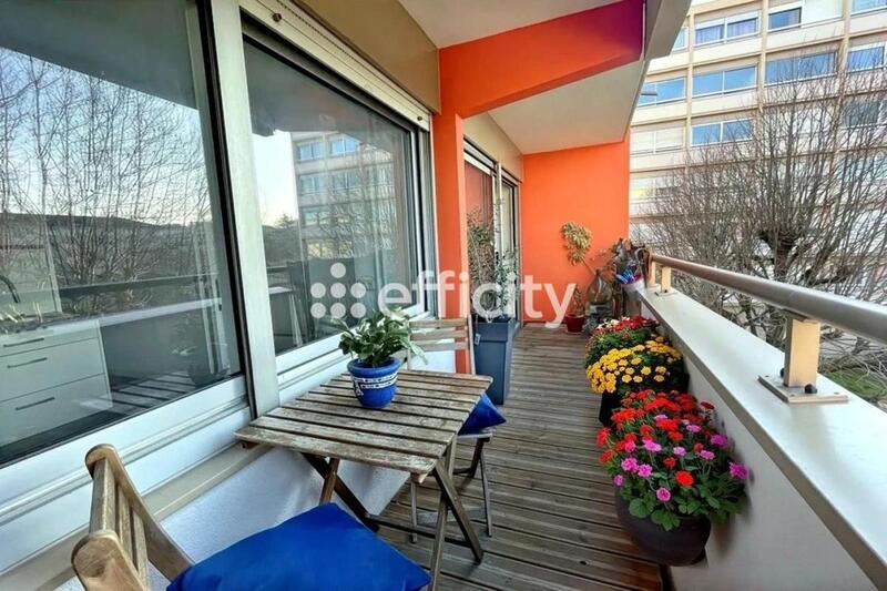 Appartement ancien - 68 m² - 3 pièces