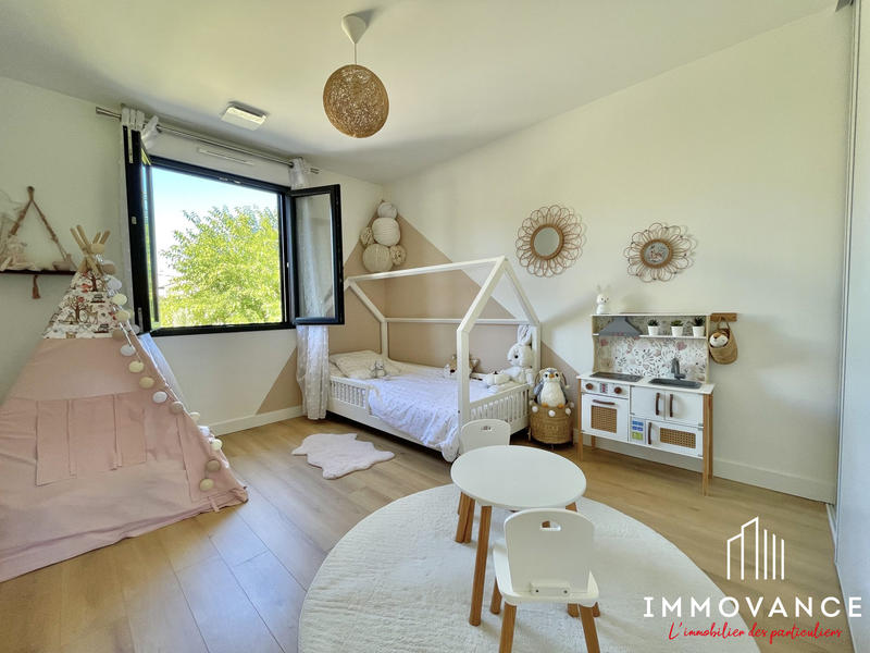 Villa - 190 m² - 6 pièces