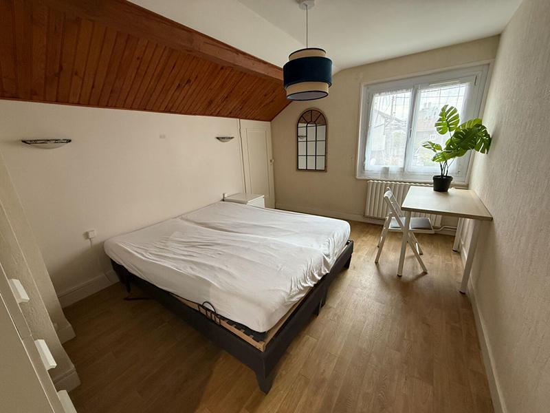 Appartement - 90 m² - 4 pièces