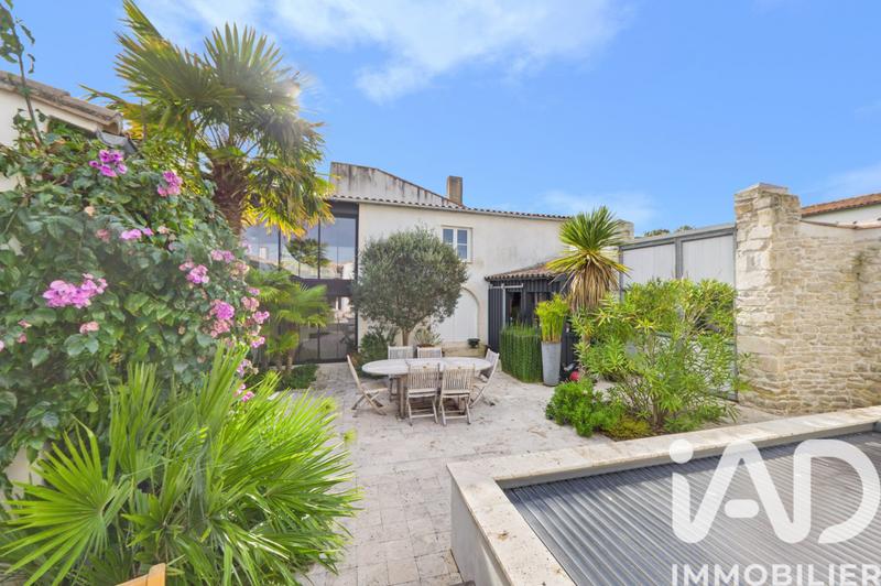 Maison - 176 m² - 6 pièces