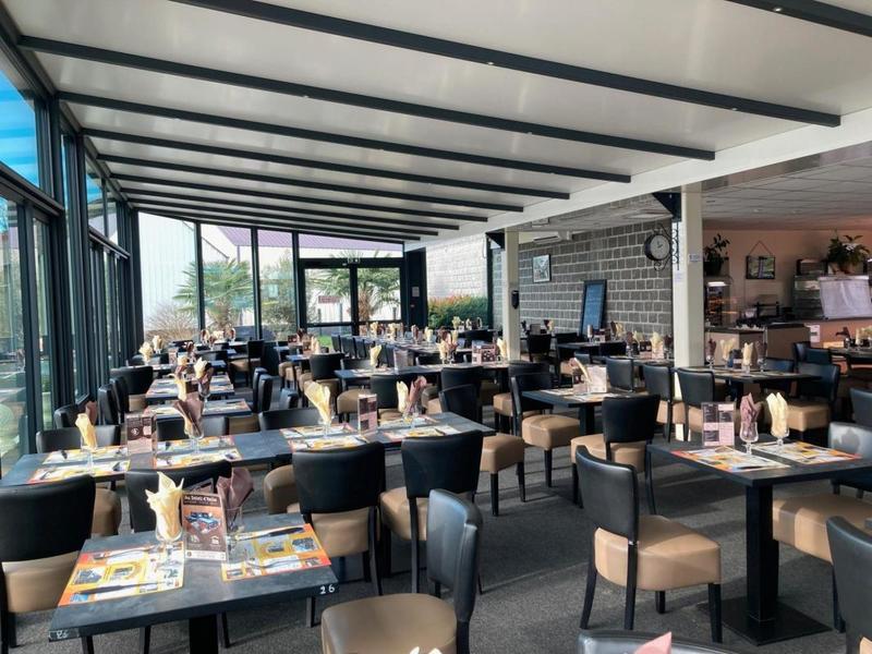 Fonds de commerce - 1 600 m²