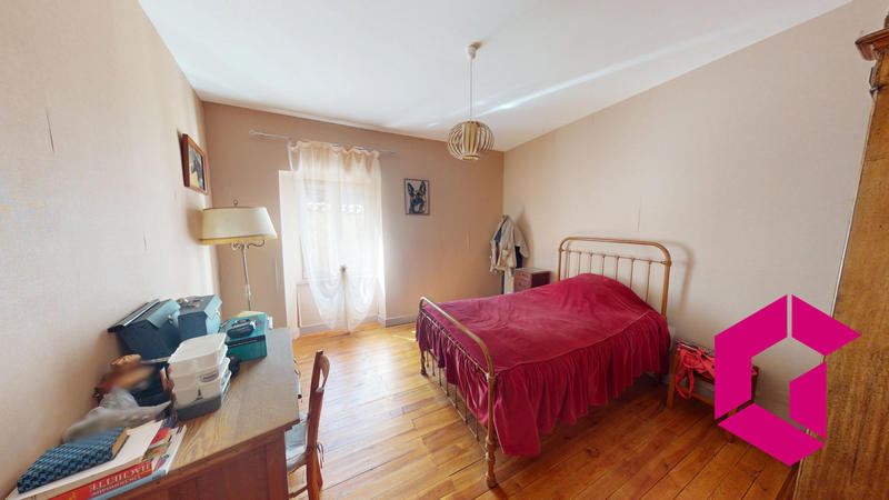 Maison ancienne - 209 m² - 8 pièces