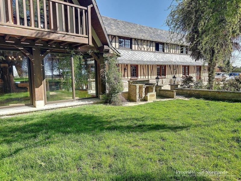 Maison ancienne - 347 m² - 12 pièces