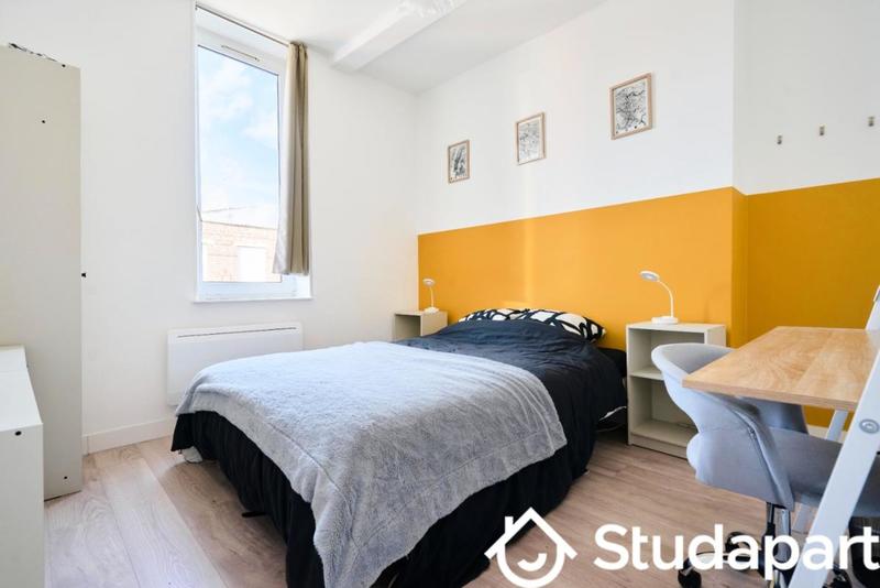 Chambre - 12 m² - 1 pièce