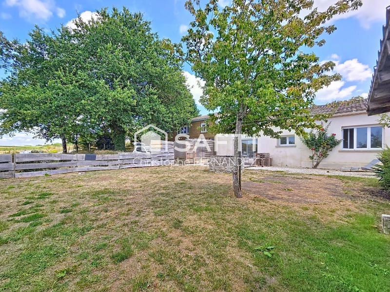 Maison - 268 m² - 9 pièces