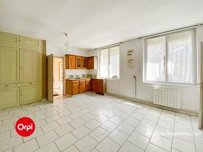 Immeuble - 115 m² - 8 pièces