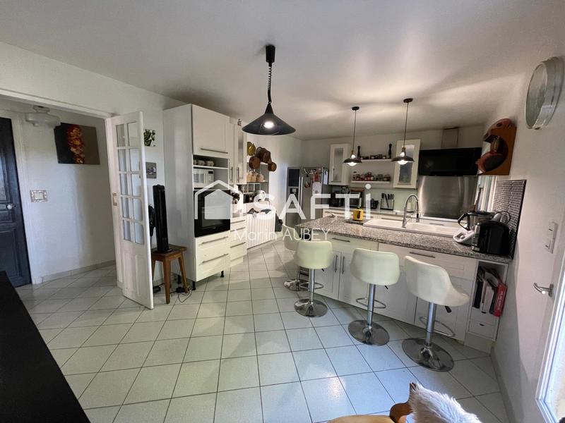 Maison de maîtres - 331 m² - 12 pièces