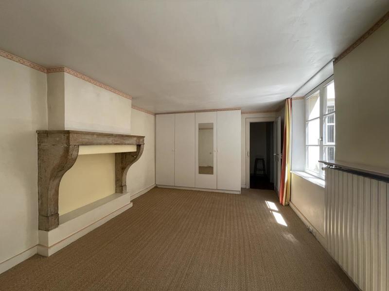 Appartement - 180 m² - 5 pièces