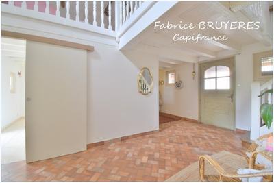 Maison - 230 m² - 5 pièces