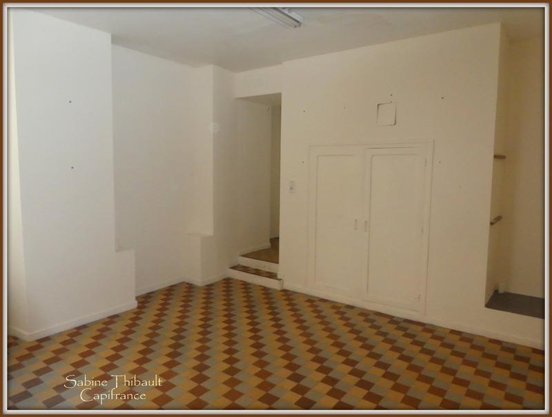 Immeuble - 145 m² - 8 pièces