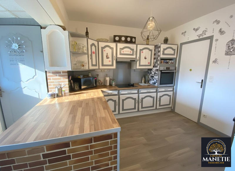 Maison - 99 m² - 5 pièces