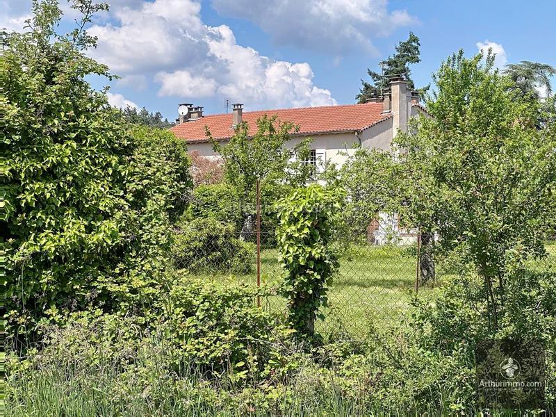 Maison - 240 m² - 10 pièces