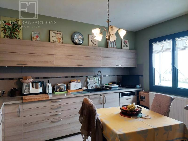 Maison - 207 m² - 9 pièces