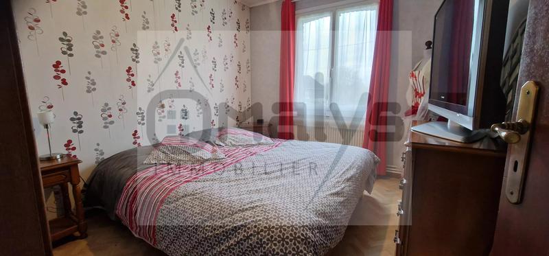 Maison - 90 m² - 5 pièces