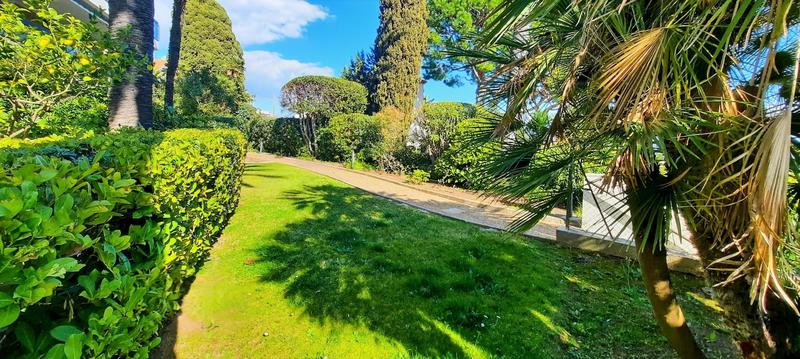 Loft - 107 m² - 4 pièces