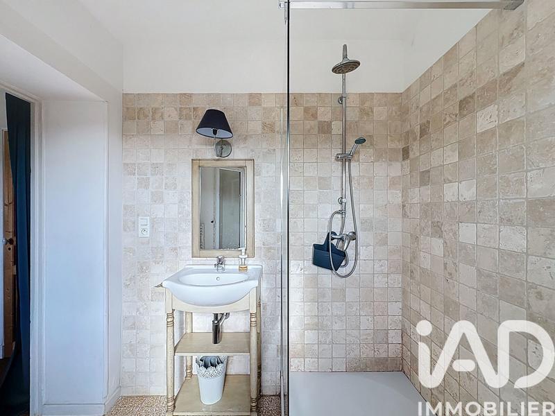 Maison - 460 m² - 13 pièces