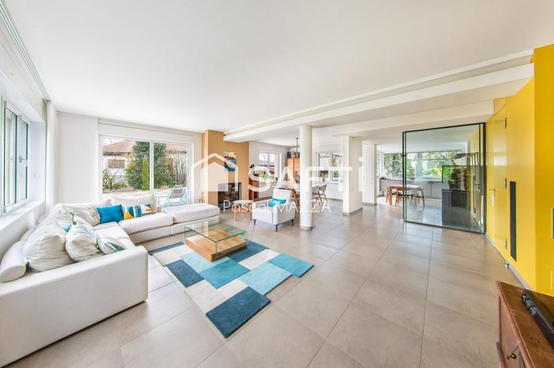 Villa - 220 m² - 7 pièces