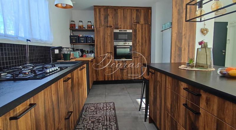 Maison - 113 m² - 6 pièces