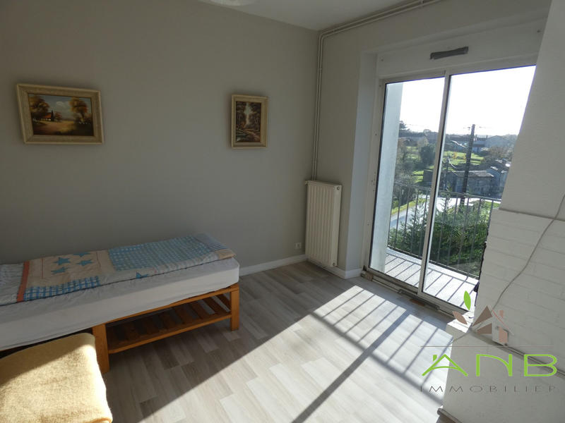 Maison - 204 m² - 6 pièces