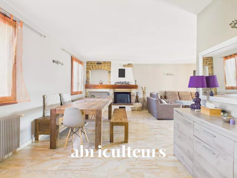 Maison - 130 m² - 5 pièces