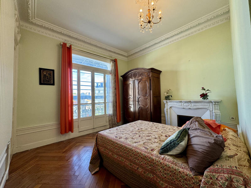 Appartement - 122 m² - 5 pièces