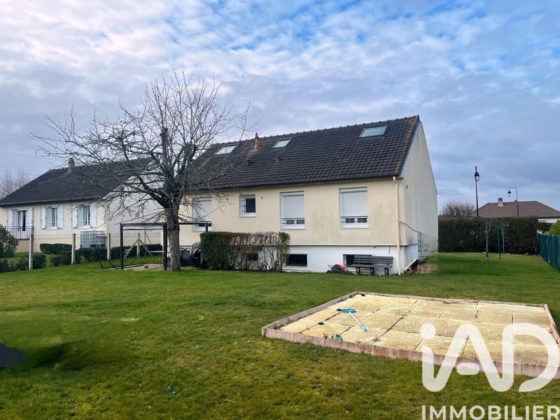 Maison - 104 m² - 6 pièces