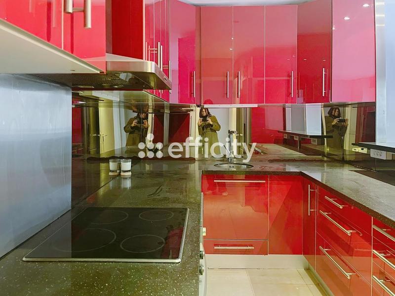 Appartement - 105 m² - 4 pièces