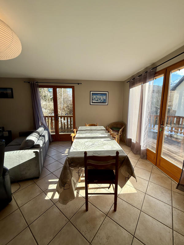 Maison - 180 m² - 6 pièces