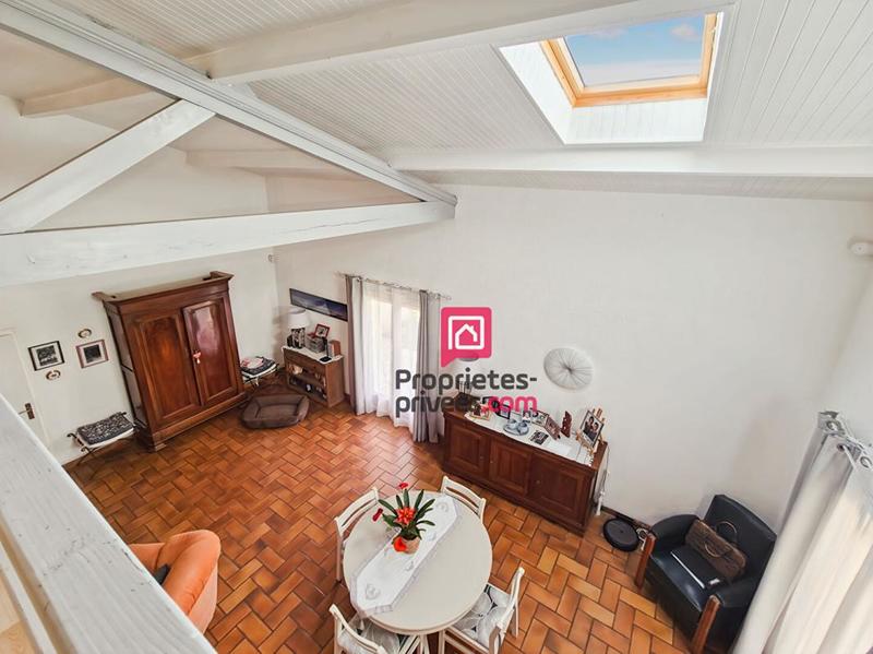 Maison - 225 m² - 8 pièces