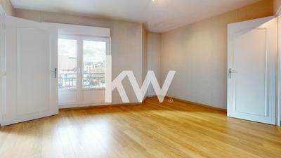 Appartement - 86 m² - 4 pièces